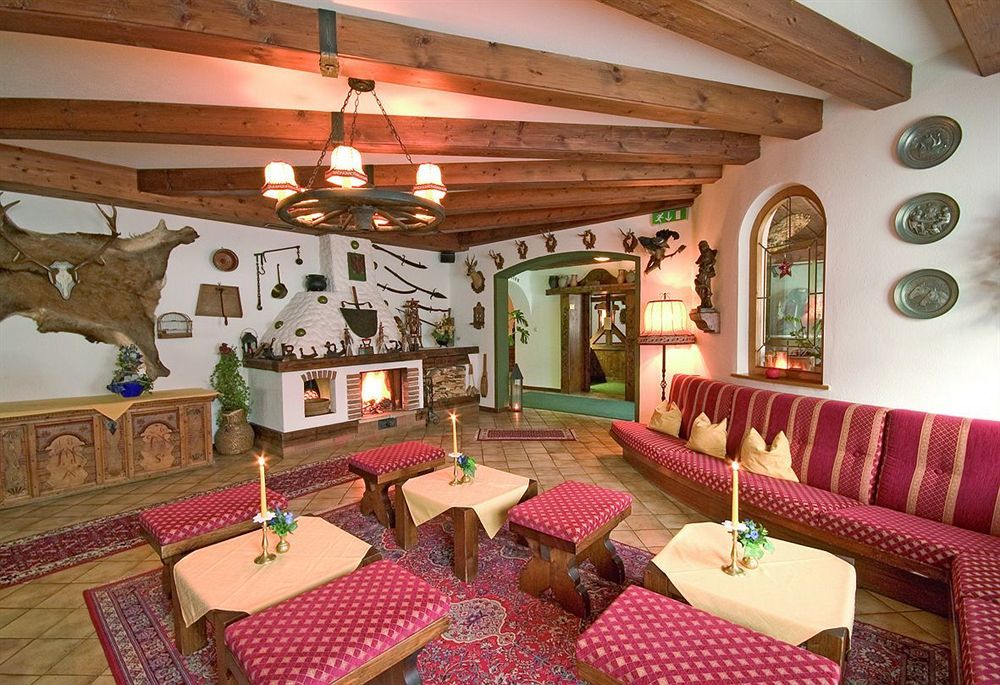 Hotel Alpina Superior Pettneu am Arlberg Exterior photo