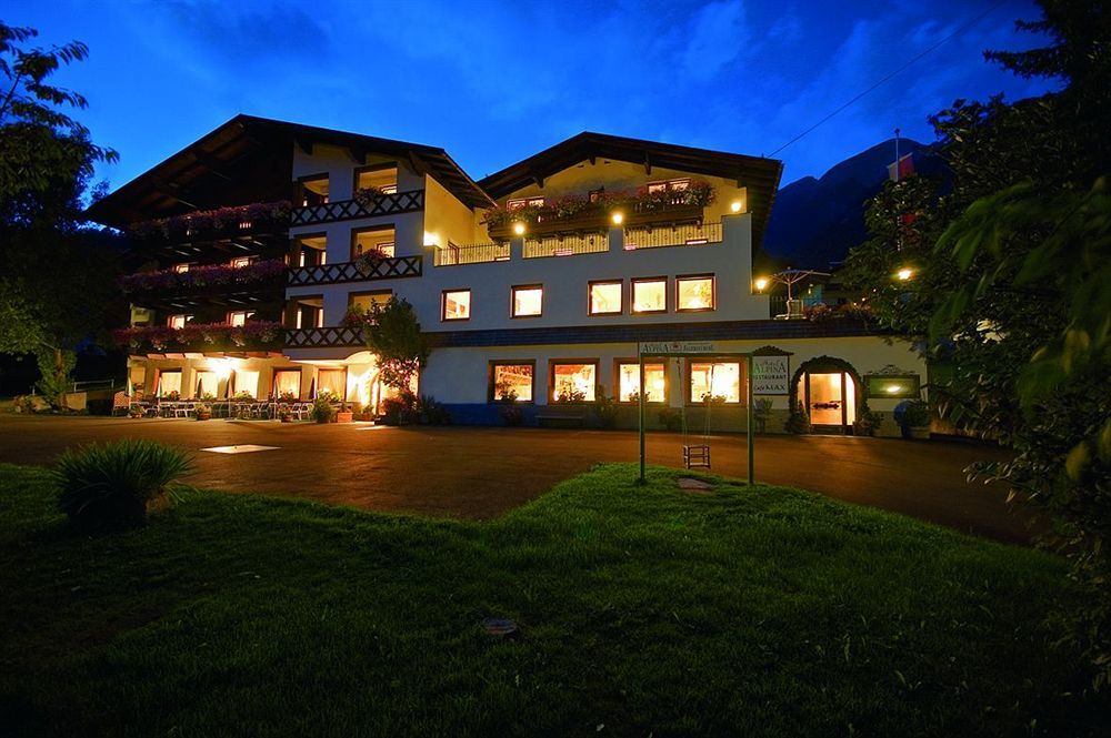 Hotel Alpina Superior Pettneu am Arlberg Exterior photo